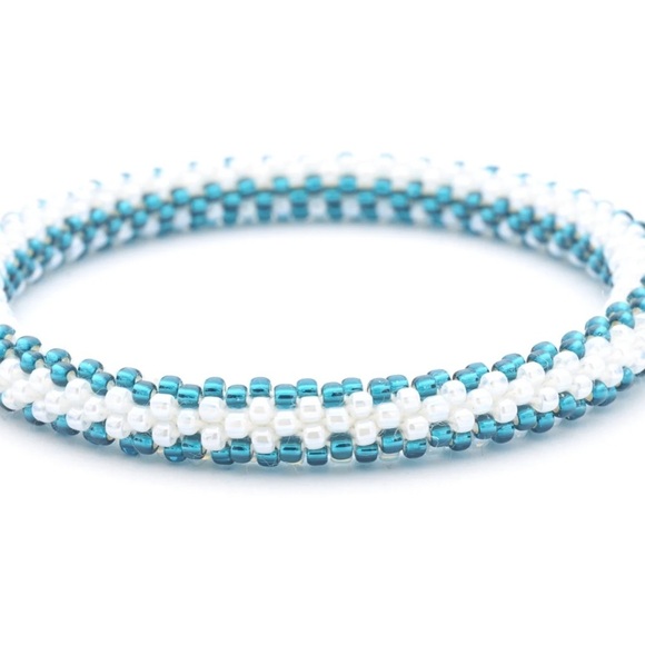 Handmade Sashka Peaceful Day Bracelet - Picture 2 of 12